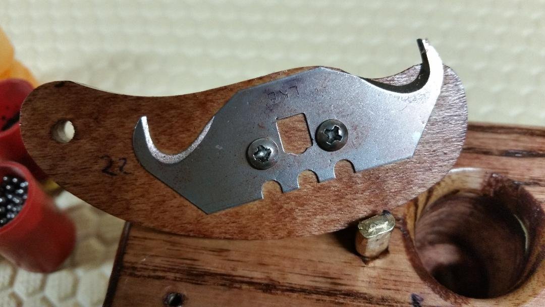 Efficient Shotgun Shell Cutter - Precision Reloading Tool – Barrel ...